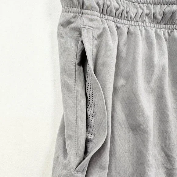 Nike Basketball Shorts Mens XL Grey Dri Fit Lightweight Running Sports Trunks - Picture 4 of 12